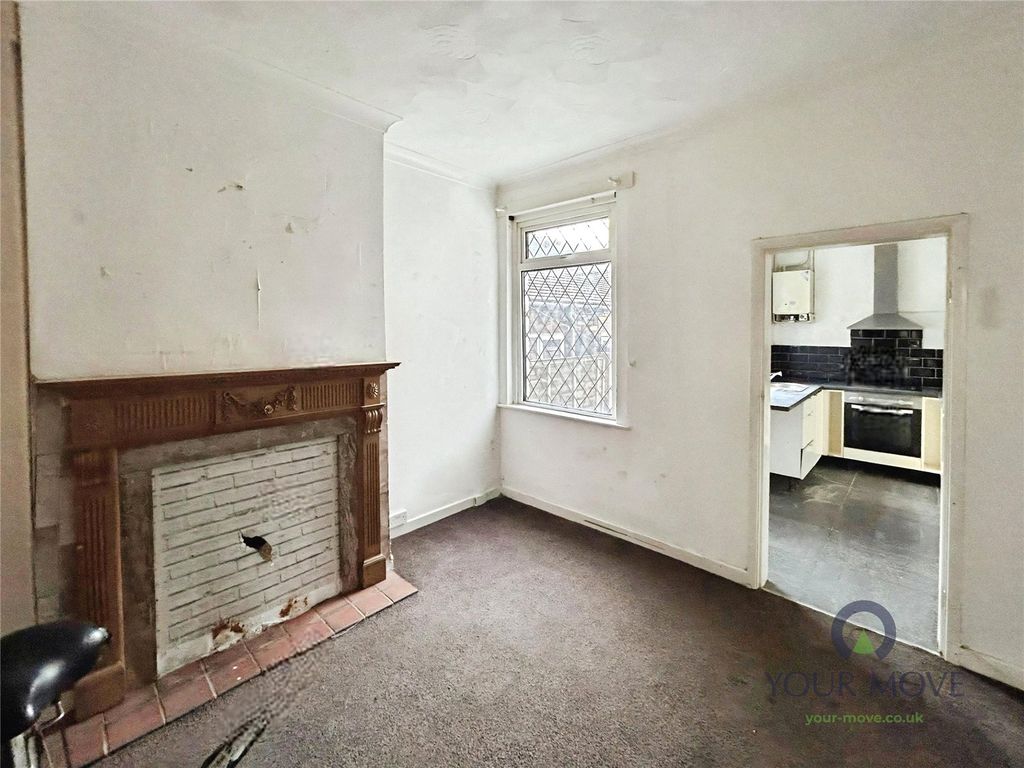 Property photo 3 of 9 Sitting Room