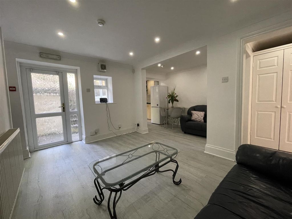 Property photo 3 of 10 Img_6697.Jpg
