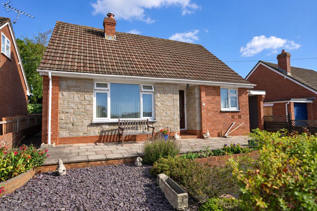 Property photo 1 of 19