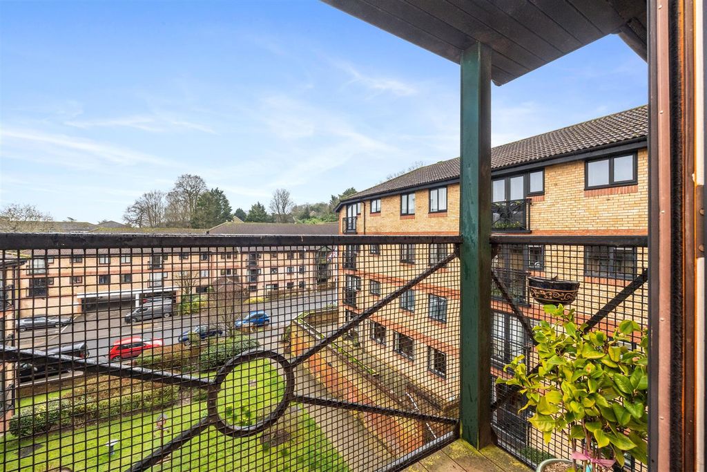Property photo 2 of 13 Balcony