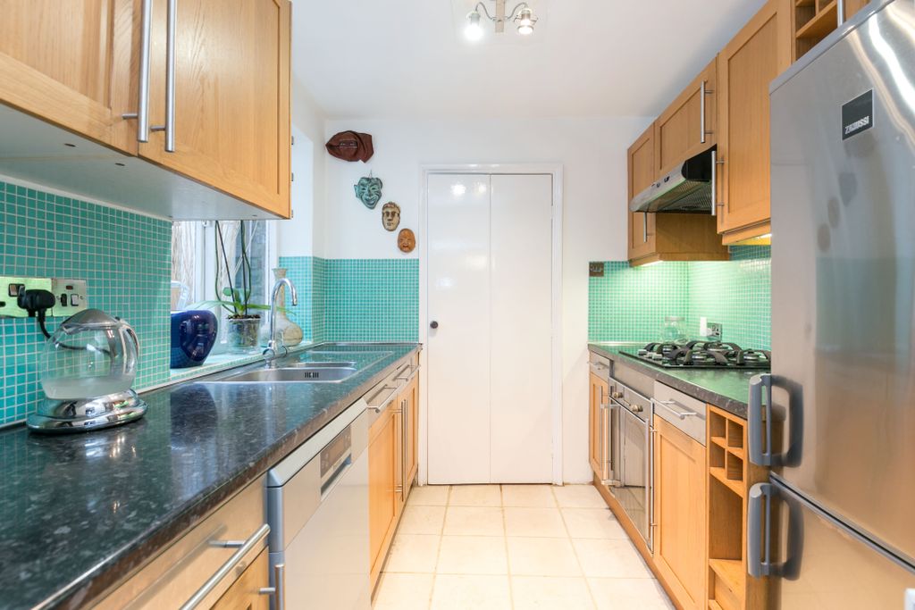 Property photo 3 of 13