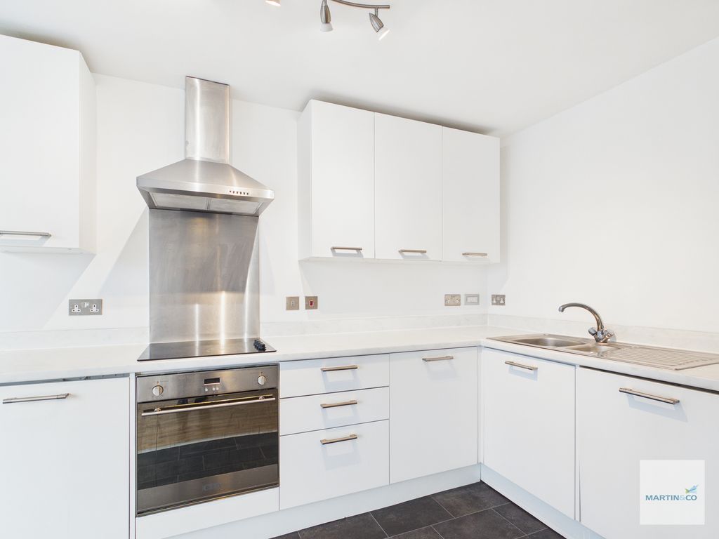 Property photo 3 of 7 Cam03394G0-Pr0450-Still002