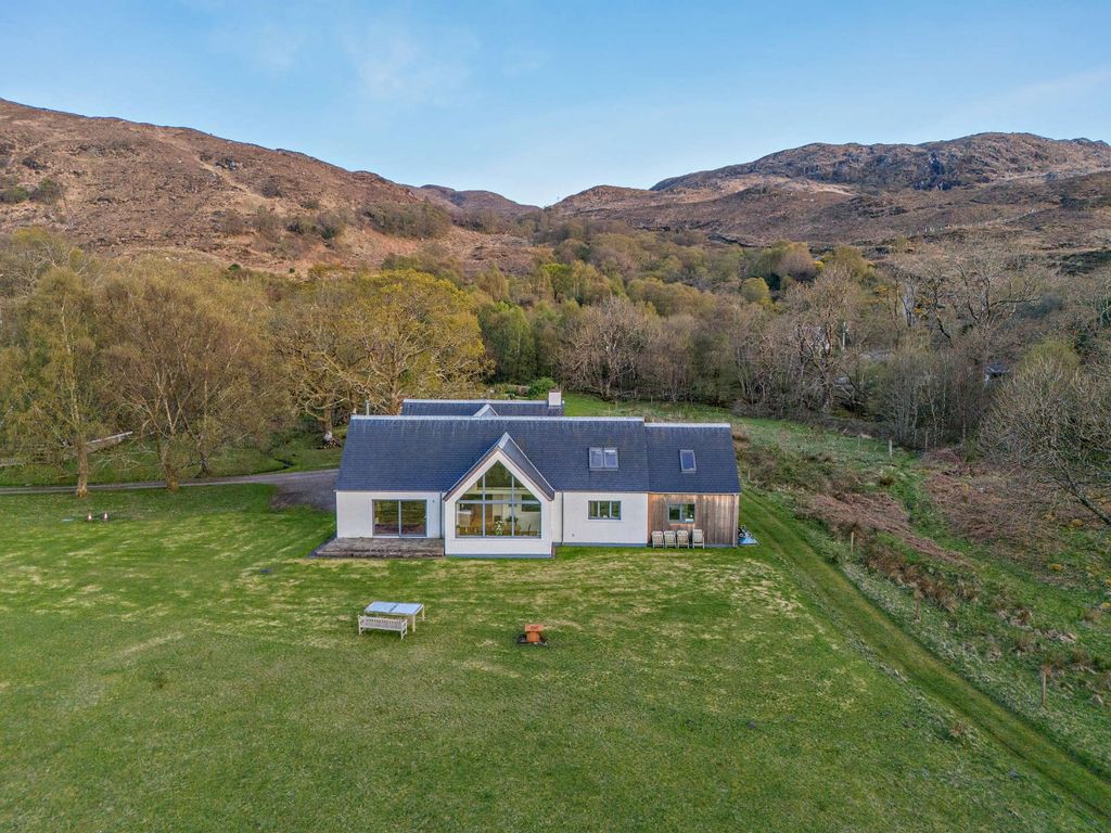 Property photo 3 of 15 Tigh An Eilean