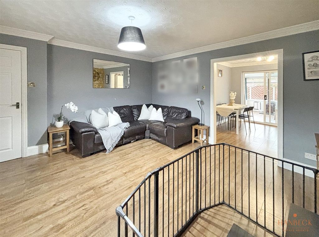 Property photo 3 of 25 Img_3483_Blurred.Jpg