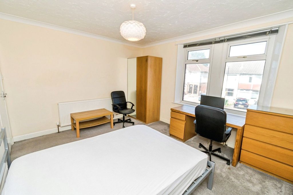 Property photo 3 of 15 Picture No. 07