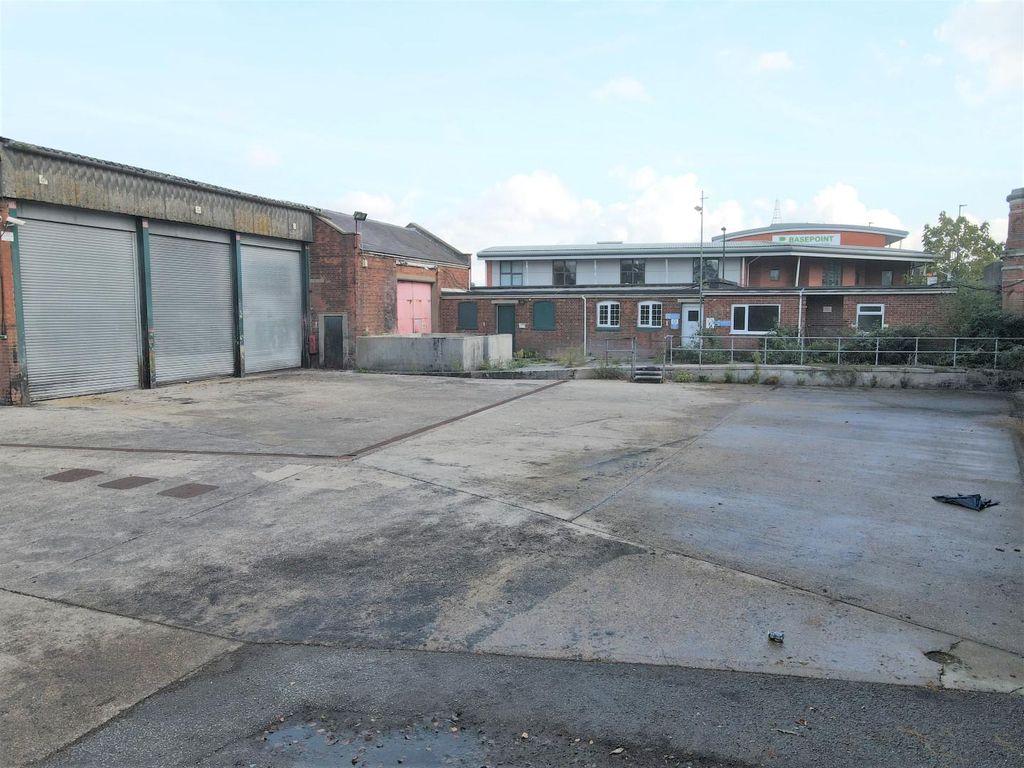 Property photo 2 of 7