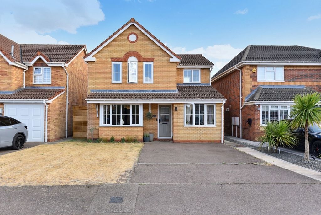 Property photo 1 of 28