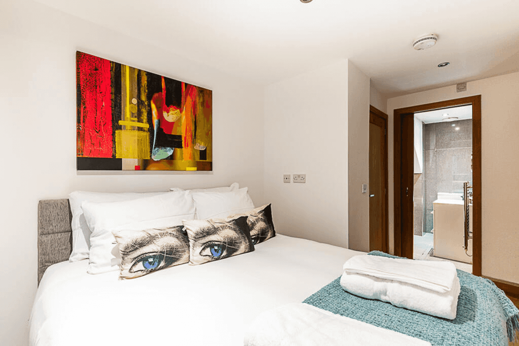 Property photo 1 of 30