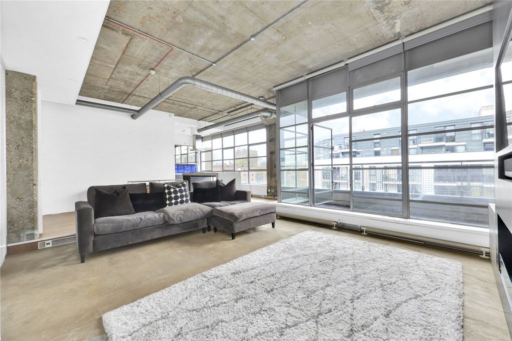 Property photo 1 of 26 Picture No. 18