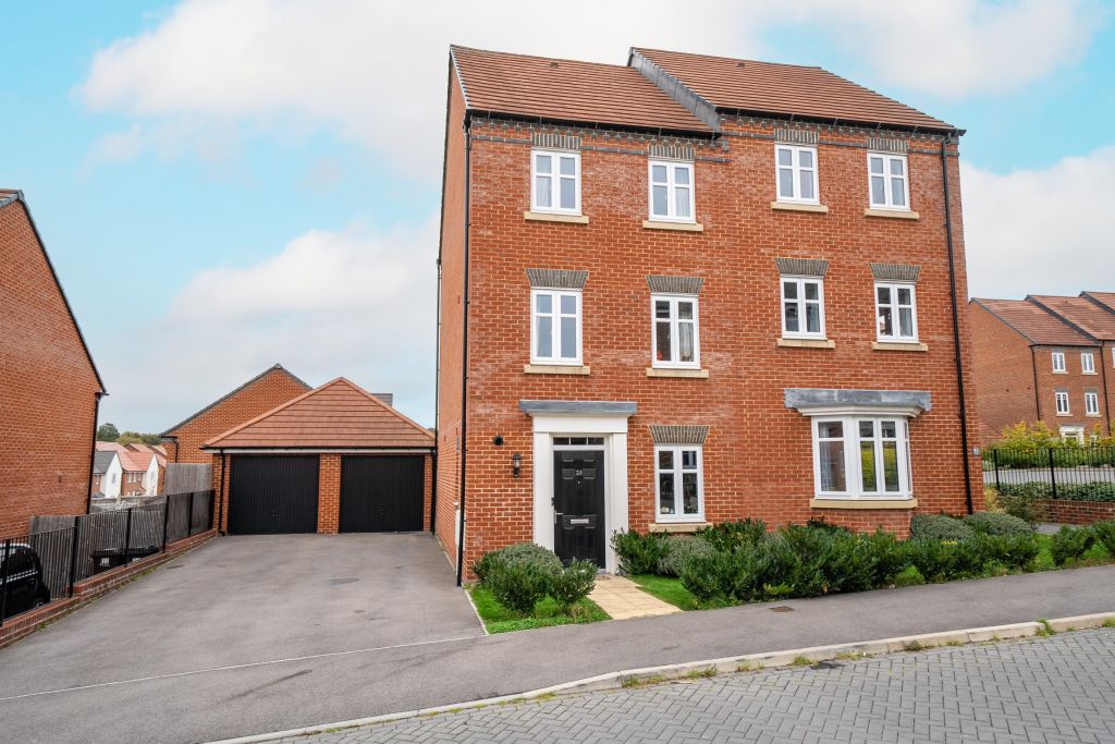 Property photo 1 of 22