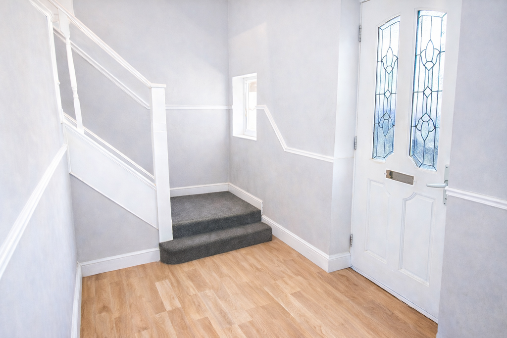 Property photo 3 of 13 Entrance