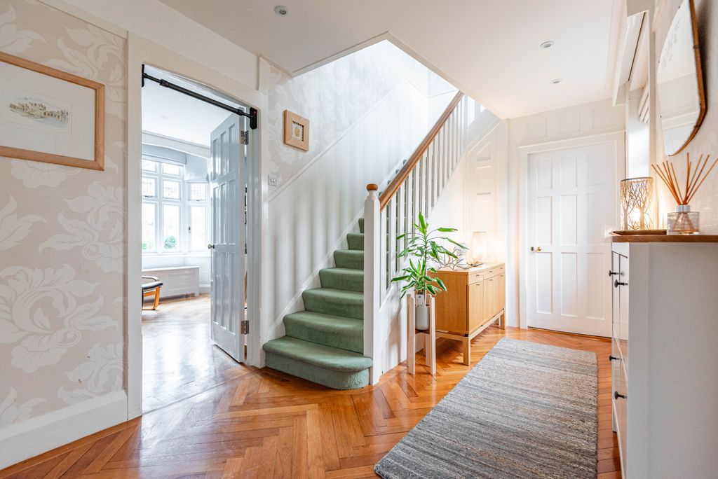 Property photo 2 of 23 Dsc_8428