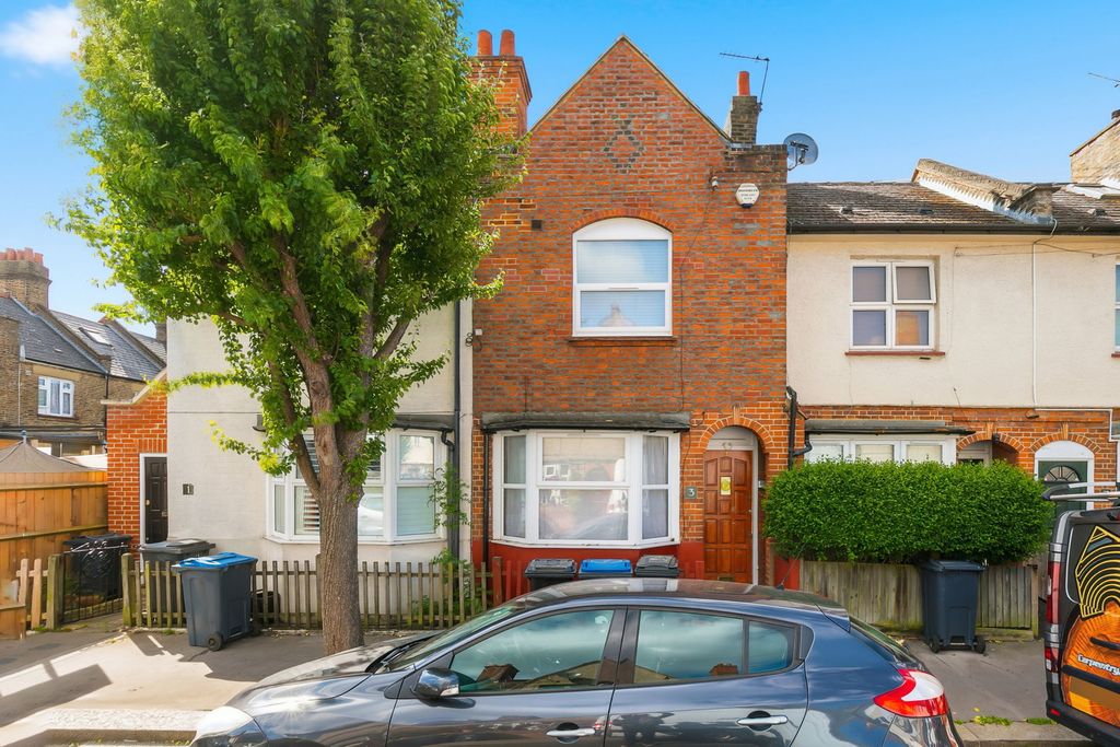 Property photo 1 of 11