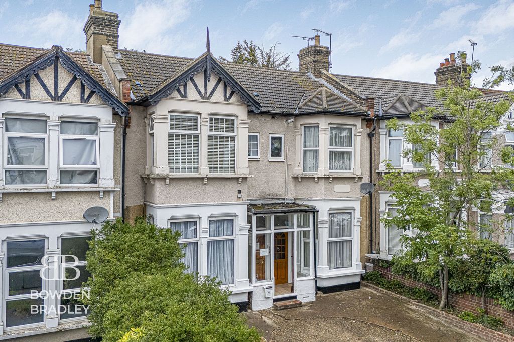 Property photo 1 of 15