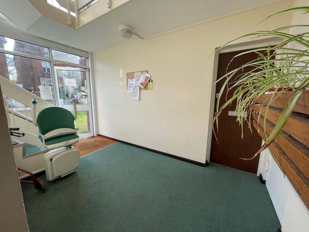 Property photo 3 of 9 Front