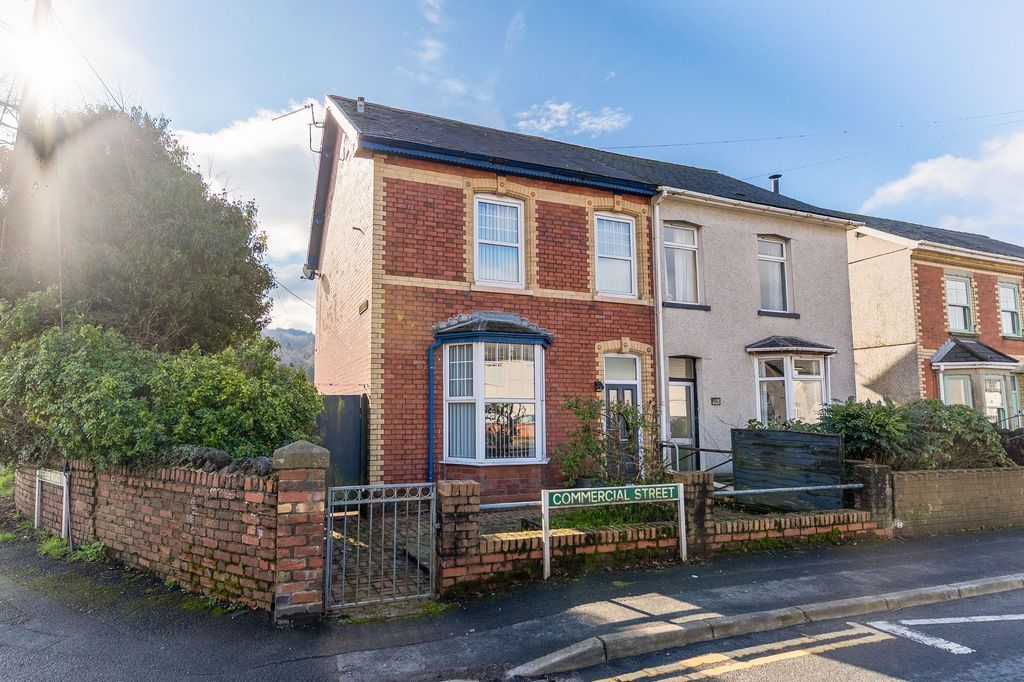 Property photo 1 of 25