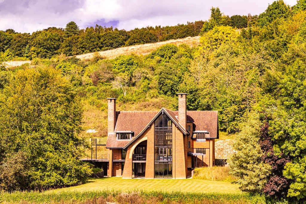 Property photo 1 of 46