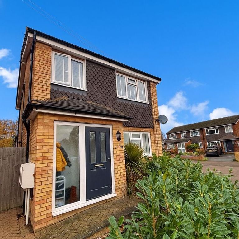 Property photo 1 of 10 Photo 11