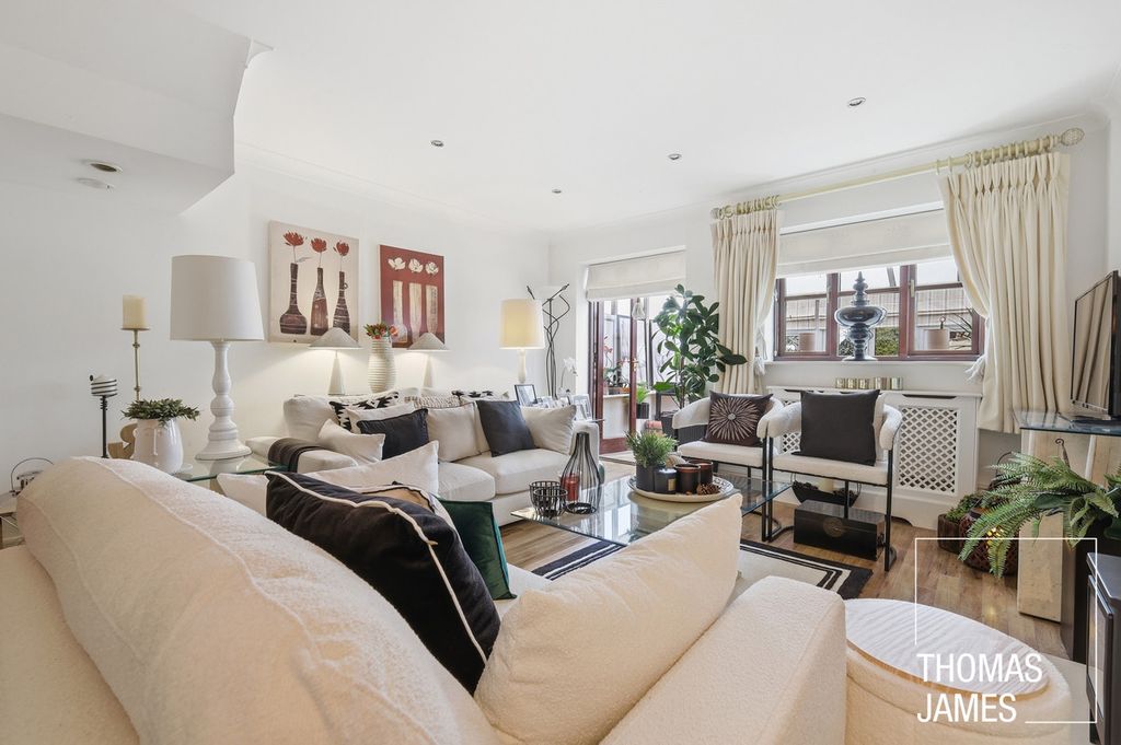 Property photo 3 of 32