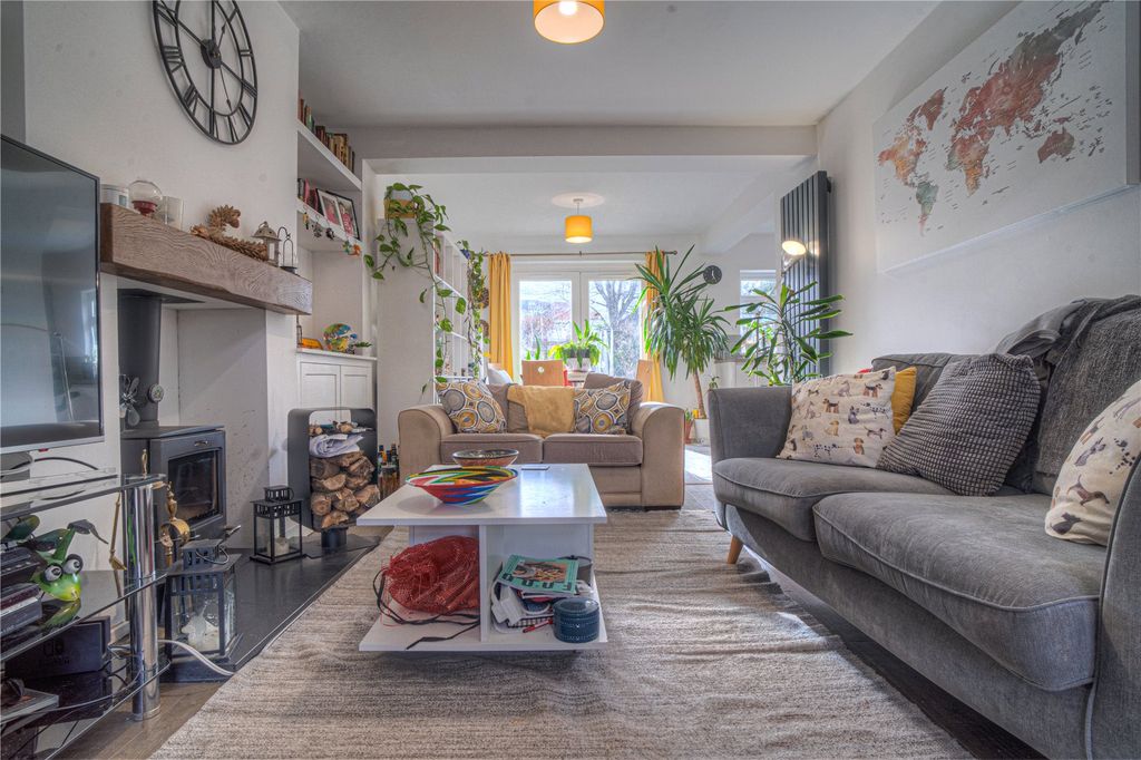 Property photo 2 of 11 Picture No. 02