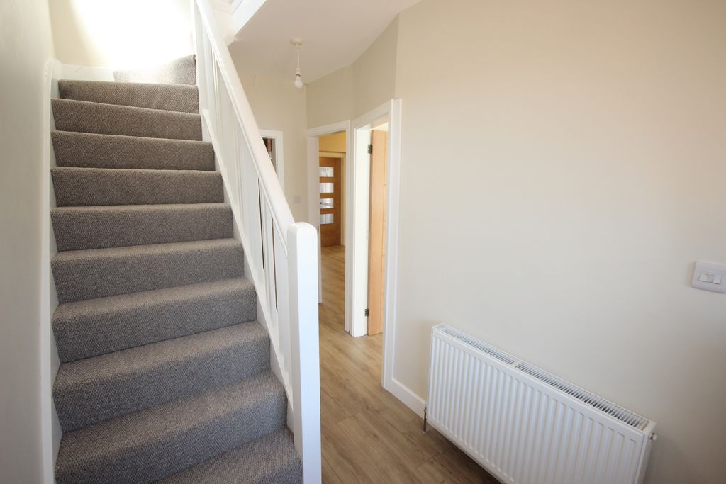 Property photo 2 of 11 Photo 8