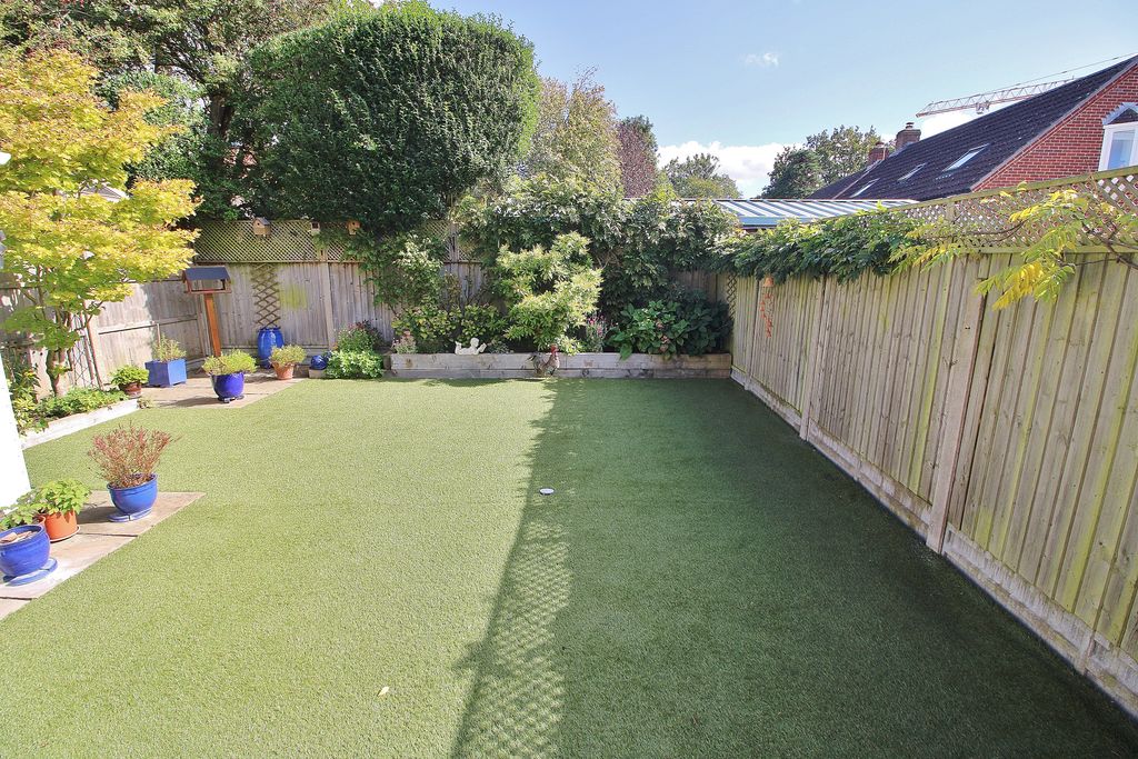 Property photo 3 of 18