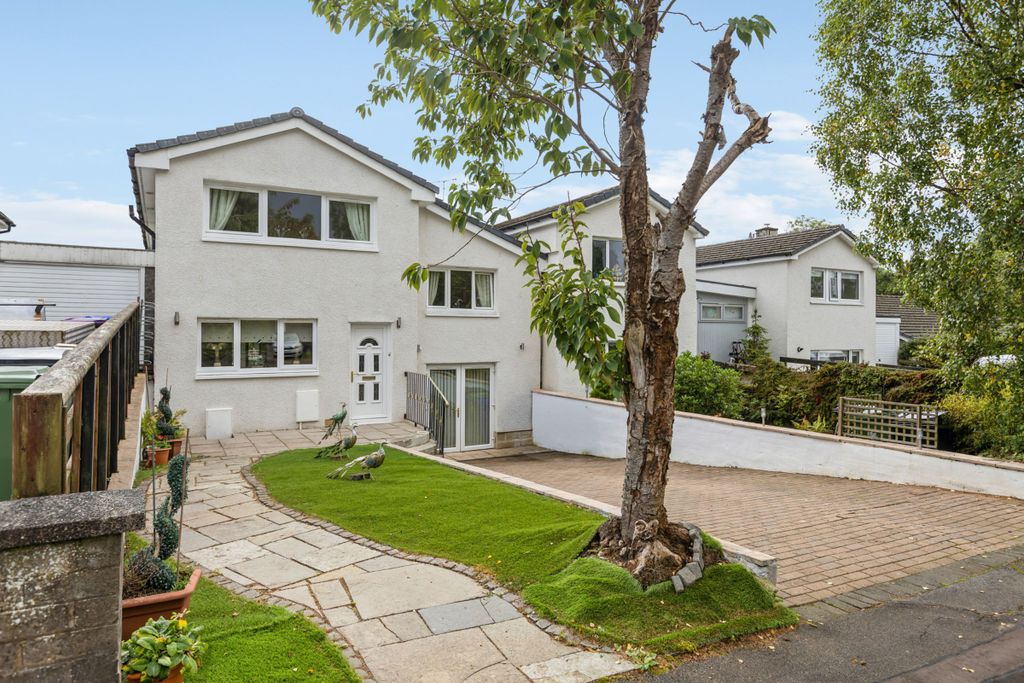 Property photo 1 of 43