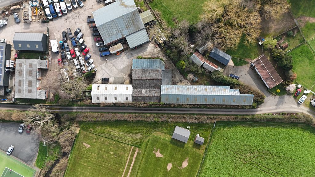 Property photo 2 of 14