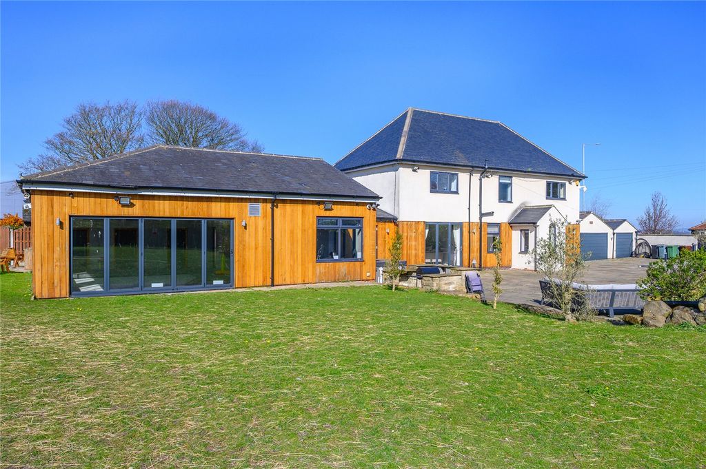 Property photo 1 of 39 Picture No. 47