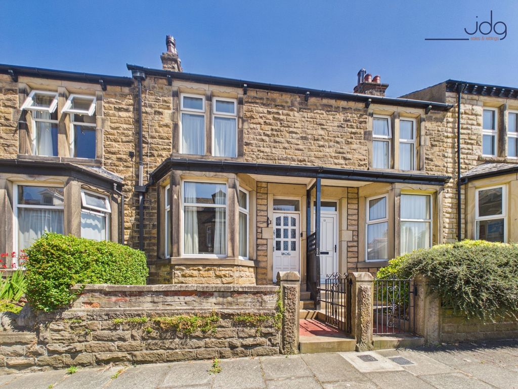 Property photo 1 of 11 Welcome To Ashfield Avenue