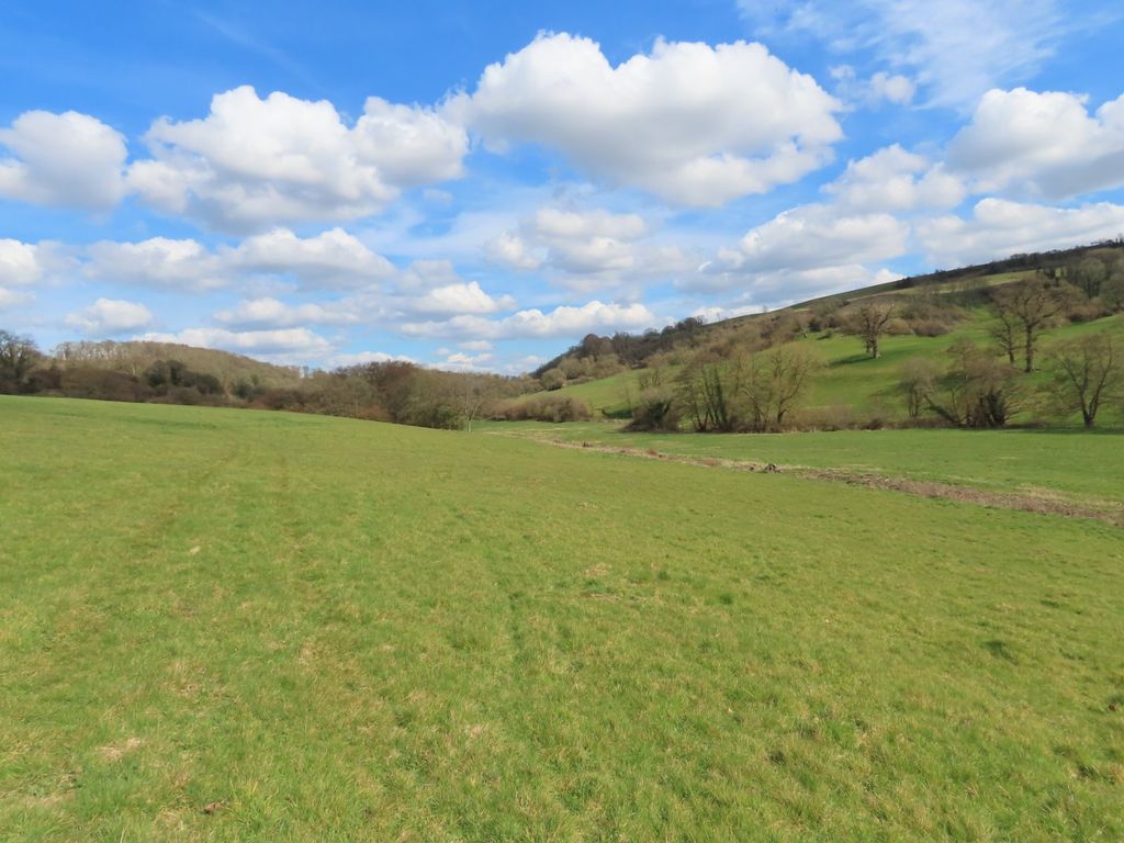 Property photo 3 of 10 Picture No. 04