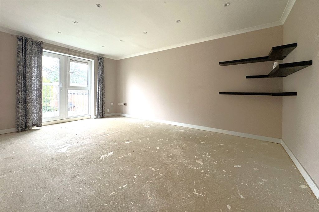 Property photo 2 of 6 Living Room