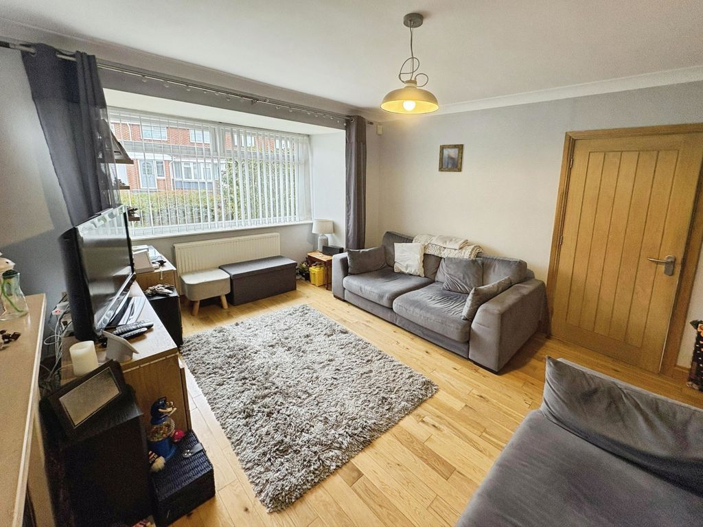 Property photo 3 of 12 Photo 20