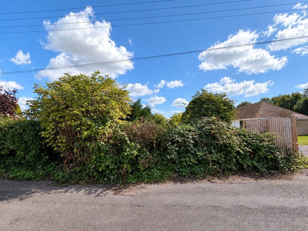Property photo 1 of 5 Picture No. 02