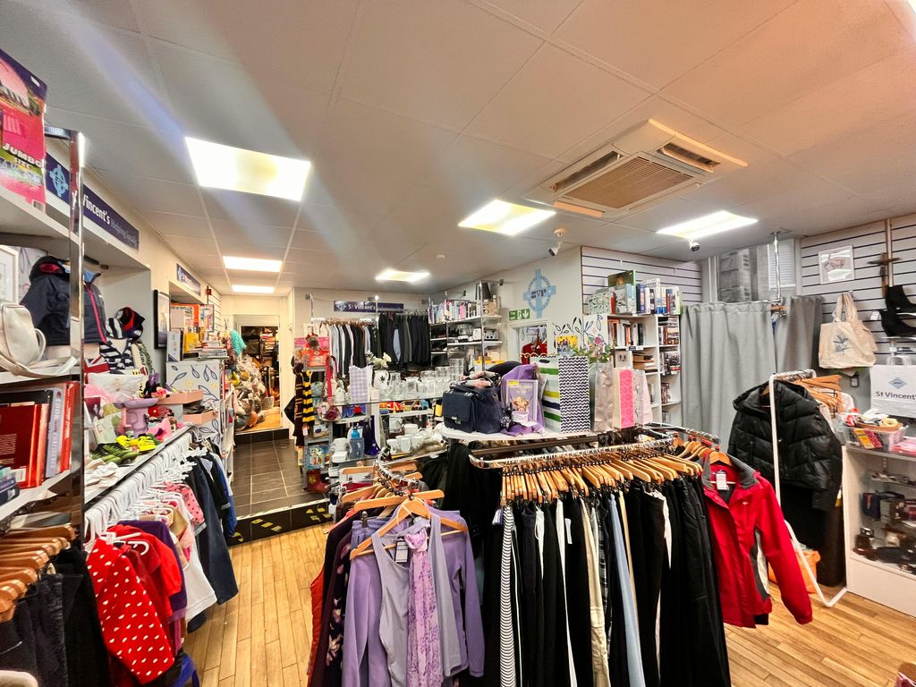 Property photo 3 of 6 Image00040.Jpeg