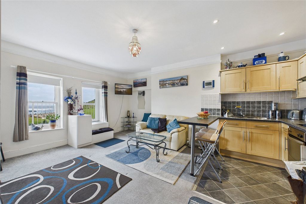 Property photo 3 of 9 Picture No. 05