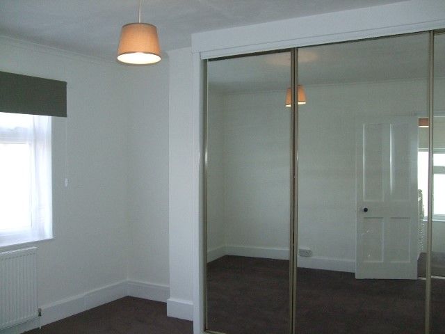 Property photo 3 of 6 Bedroom