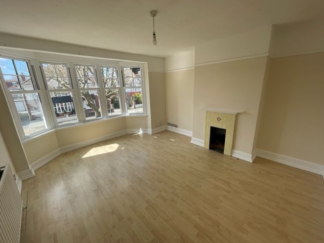 Property photo 3 of 7 Living Room