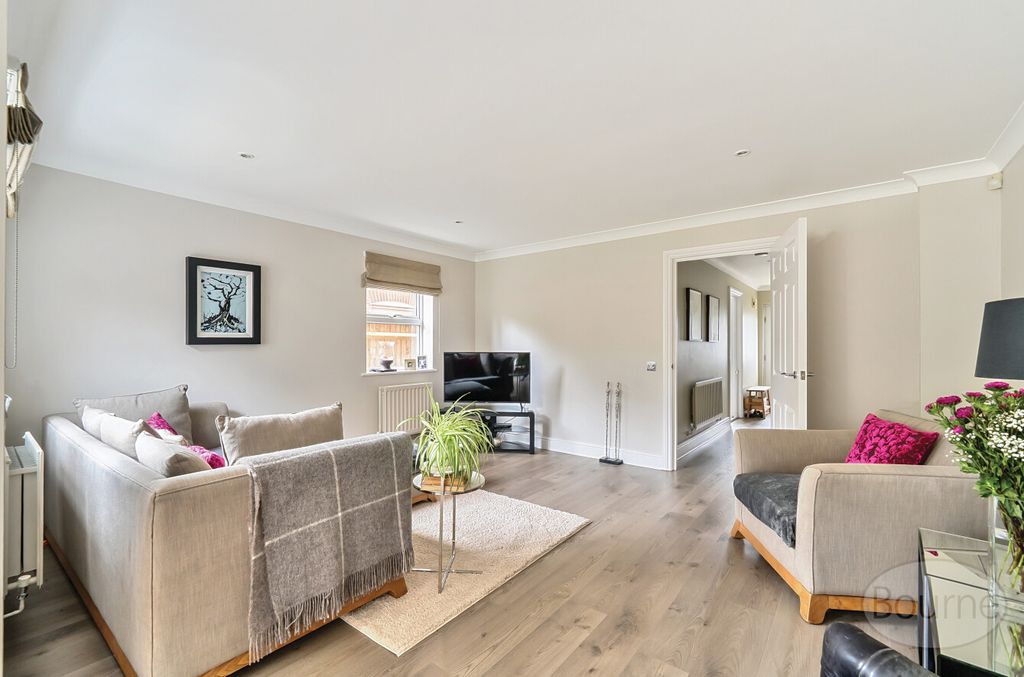 Property photo 2 of 10 Fb825428-4c31-43B...