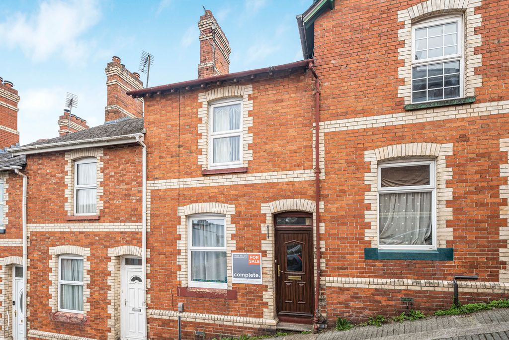 Property photo 1 of 9