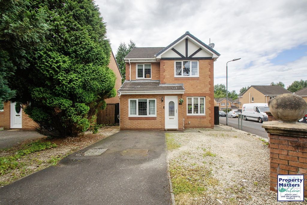 Property photo 1 of 21 4 Bedroom Detached Villa