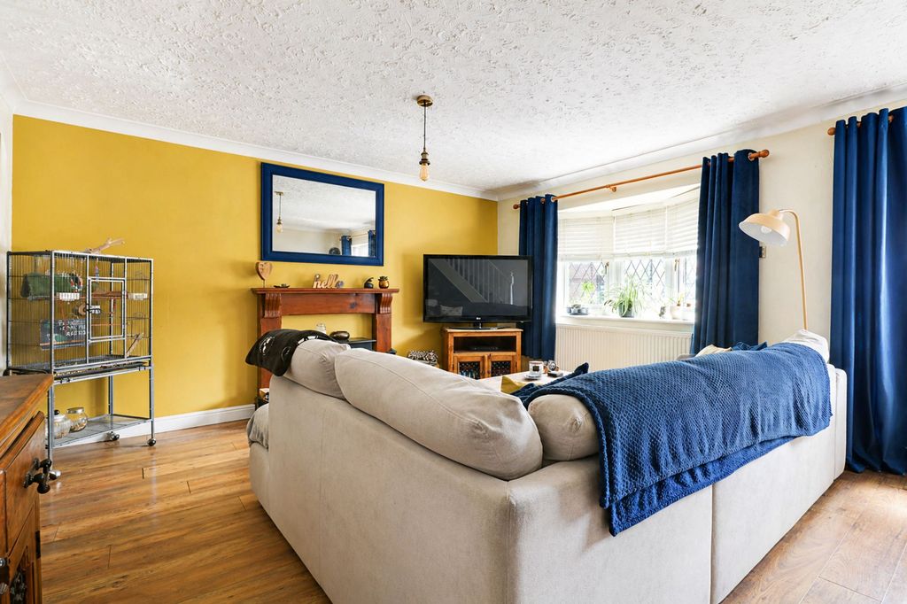 Property photo 3 of 15