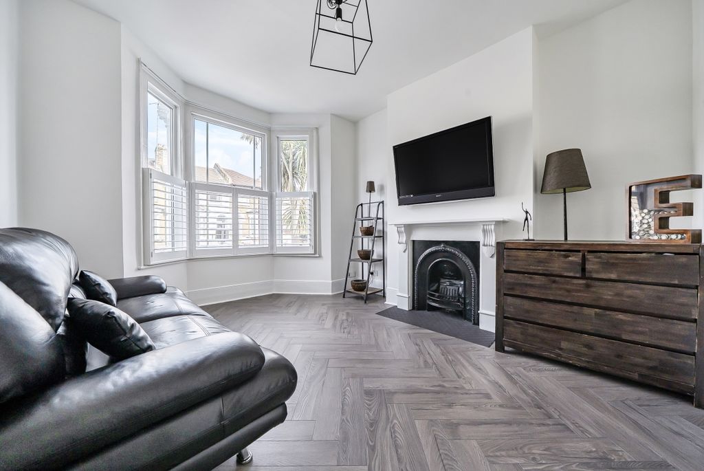 Property photo 3 of 16 1479150-21-6A3016...