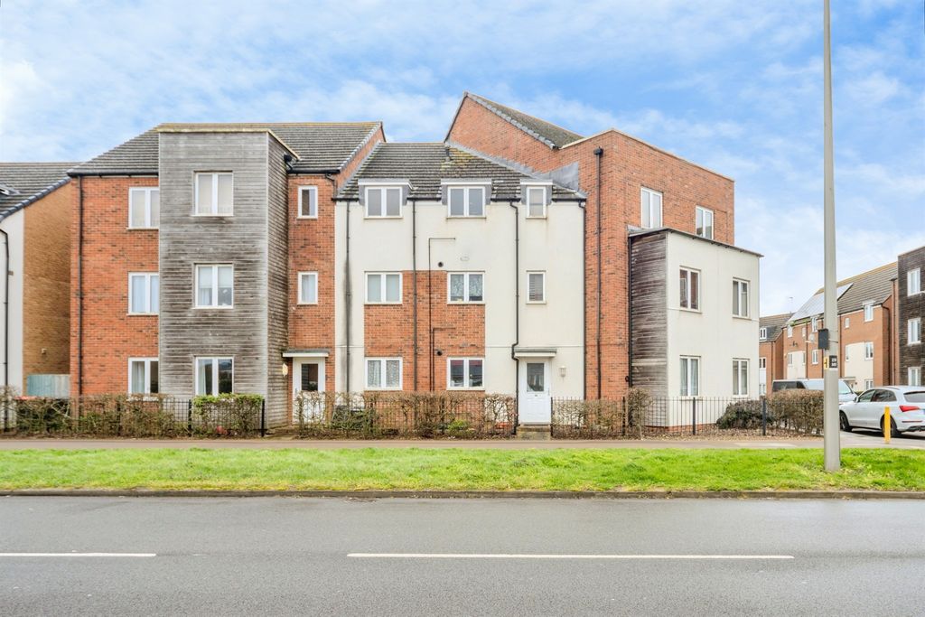 Property photo 1 of 16