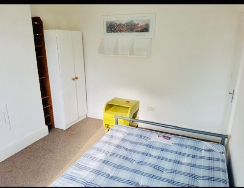 Property photo 3 of 4