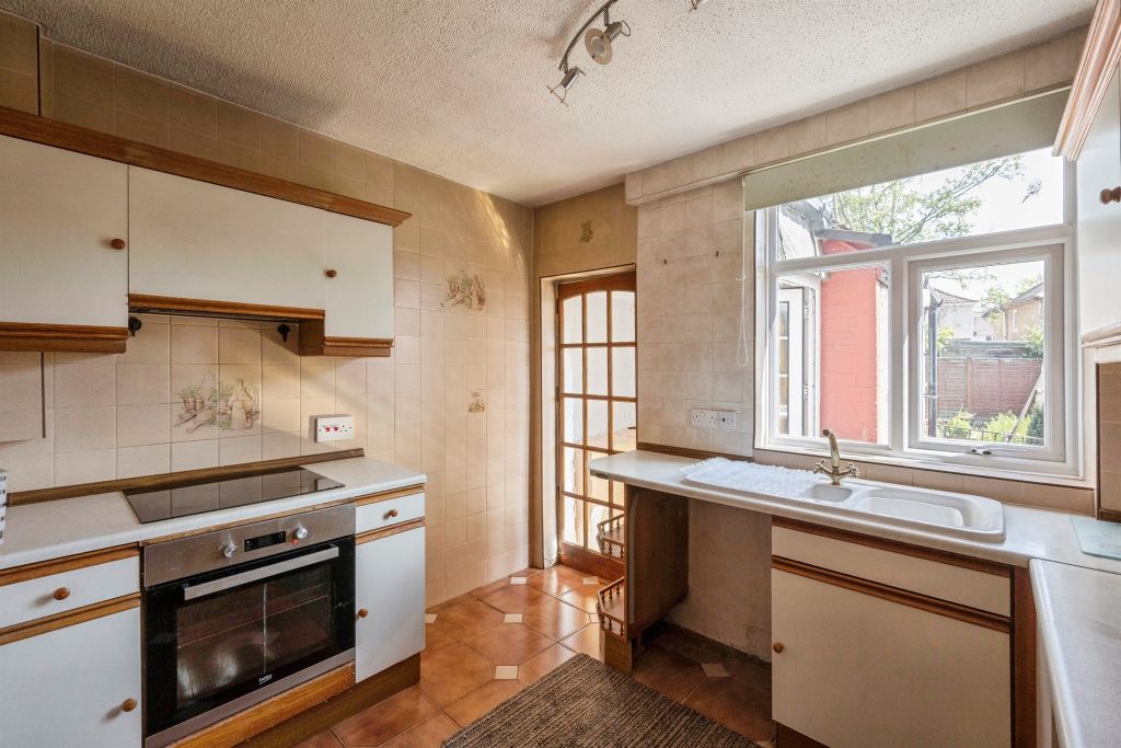 Property photo 3 of 17