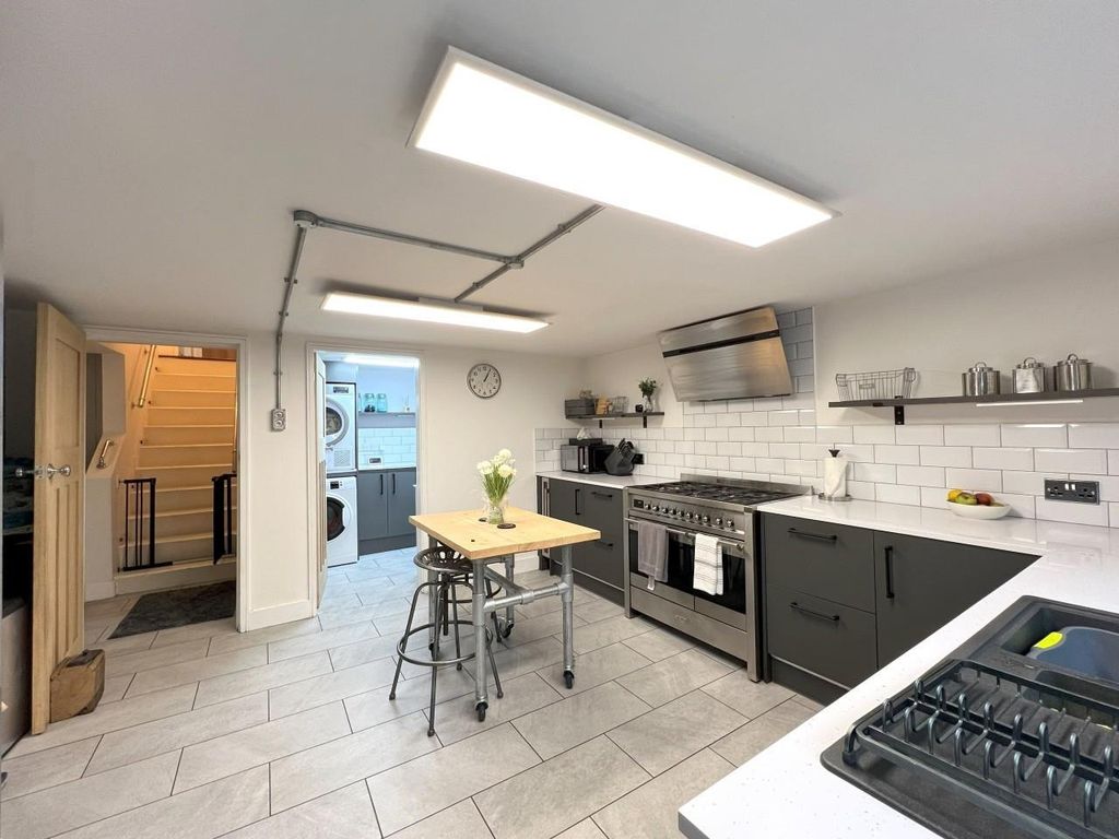 Property photo 2 of 38 Img_3883.Jpg