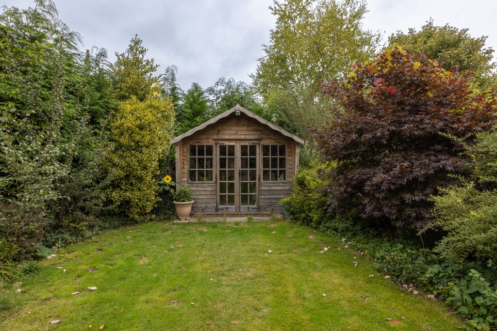 Property photo 3 of 25