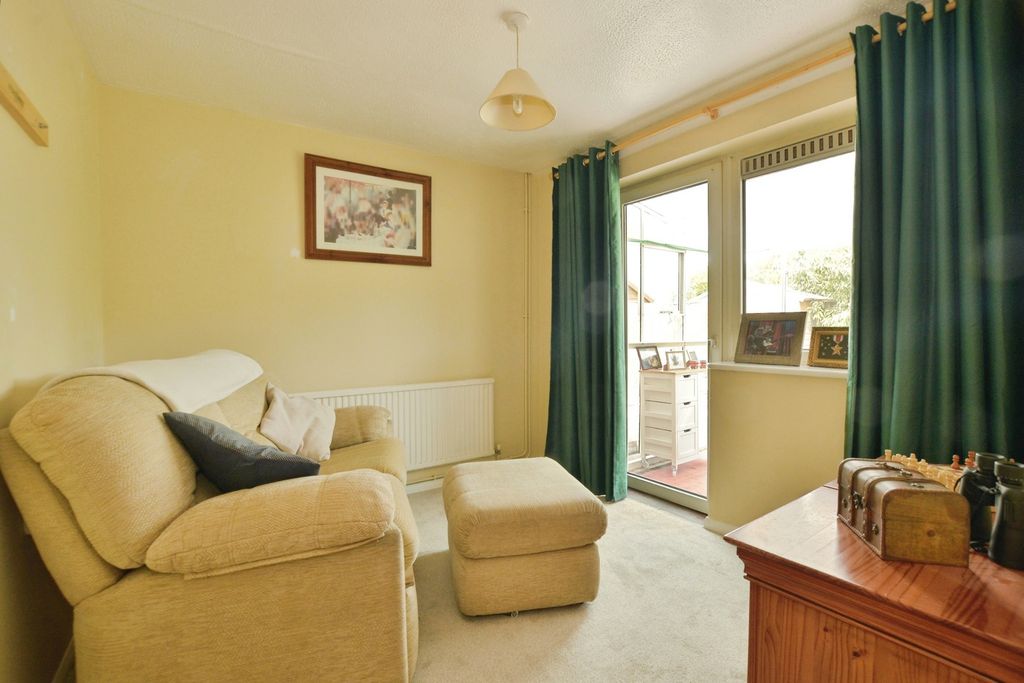 Property photo 3 of 14 Pbox-Img.Jpg