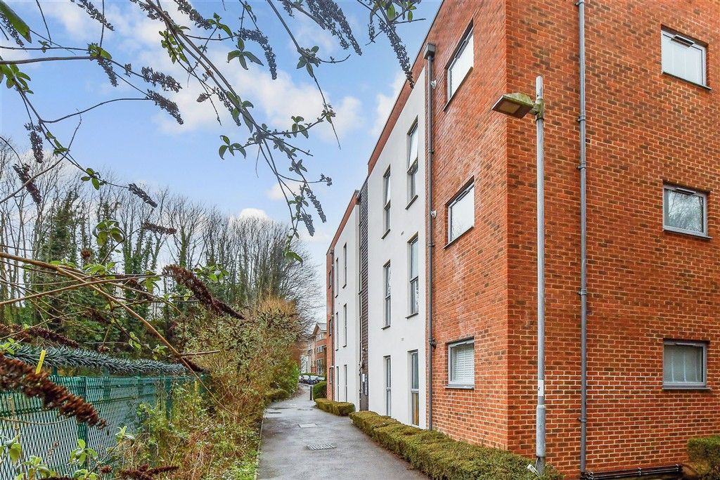 Property photo 1 of 9 External (Web)